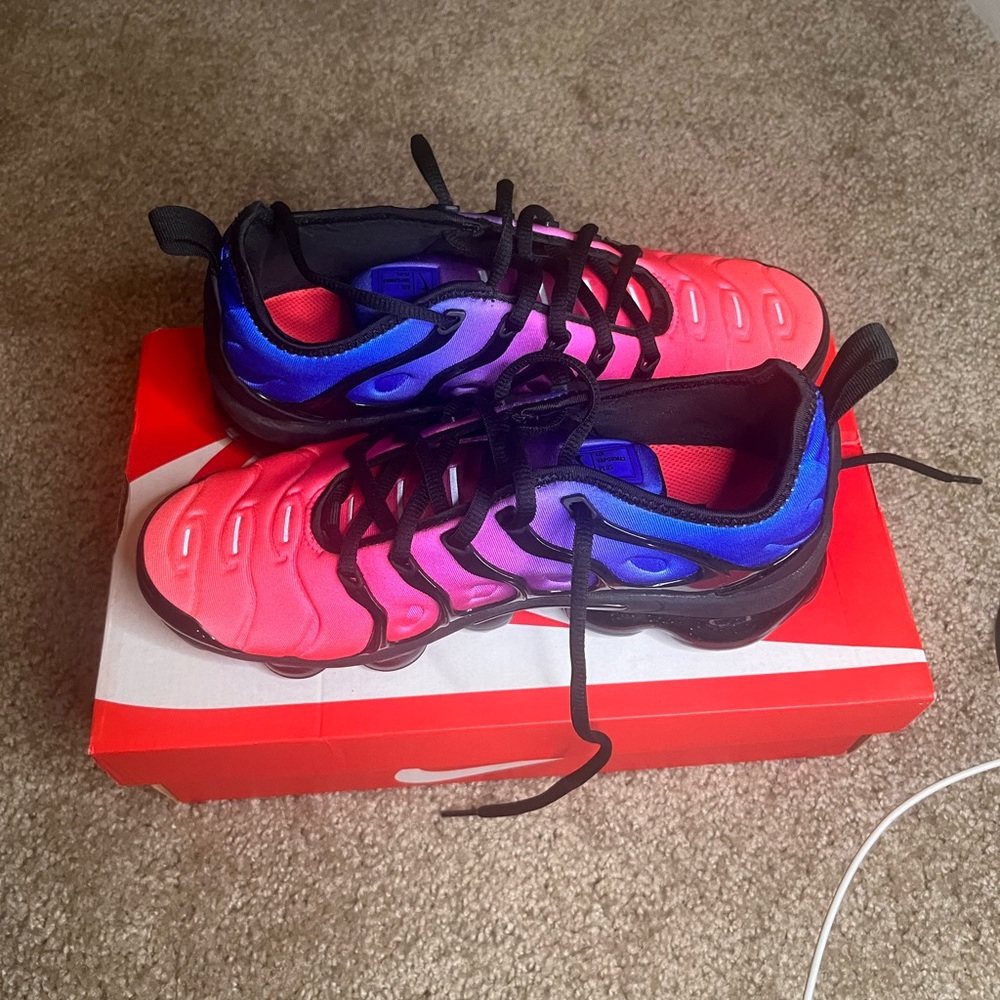 Women’s Air Vapormax Plus Size 8